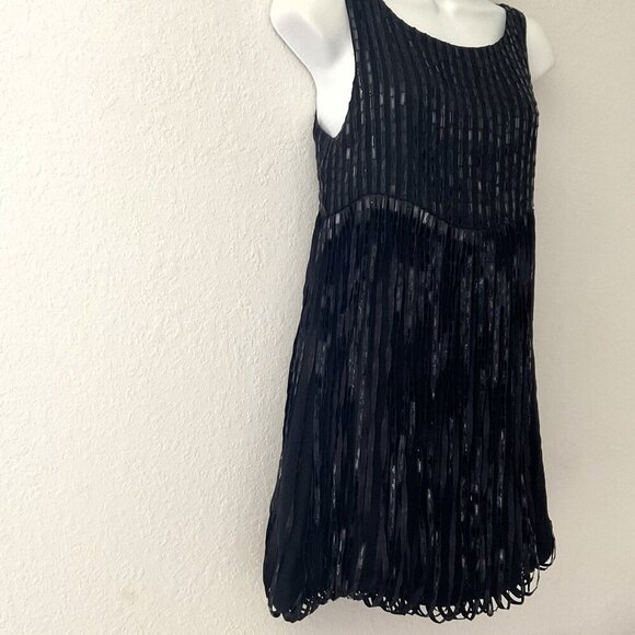 ALICE + OLIVIA SILK GEORGETTE BUBBLE HEM SEQUIN DRESS - Picture 6 of 15